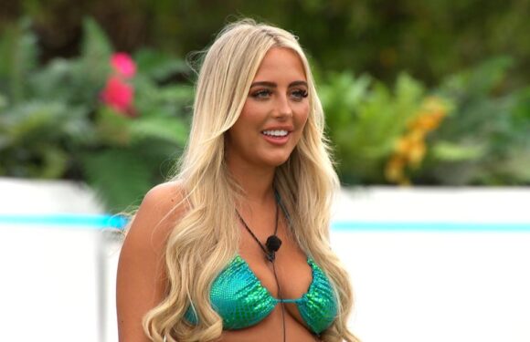 Love Island’s Jess struggles with sex positions as she moans about teeny dress