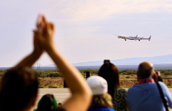 Virgin Galactic spaceplane successfully takes off from runway