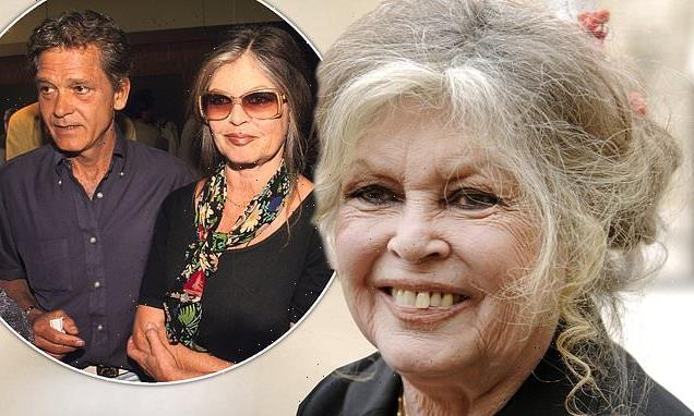 Brigitte Bardot suffers breathing issues