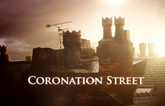 Coronation Street viewers open-mouthed as they recognise new arrival from legendary ITV show | The Sun