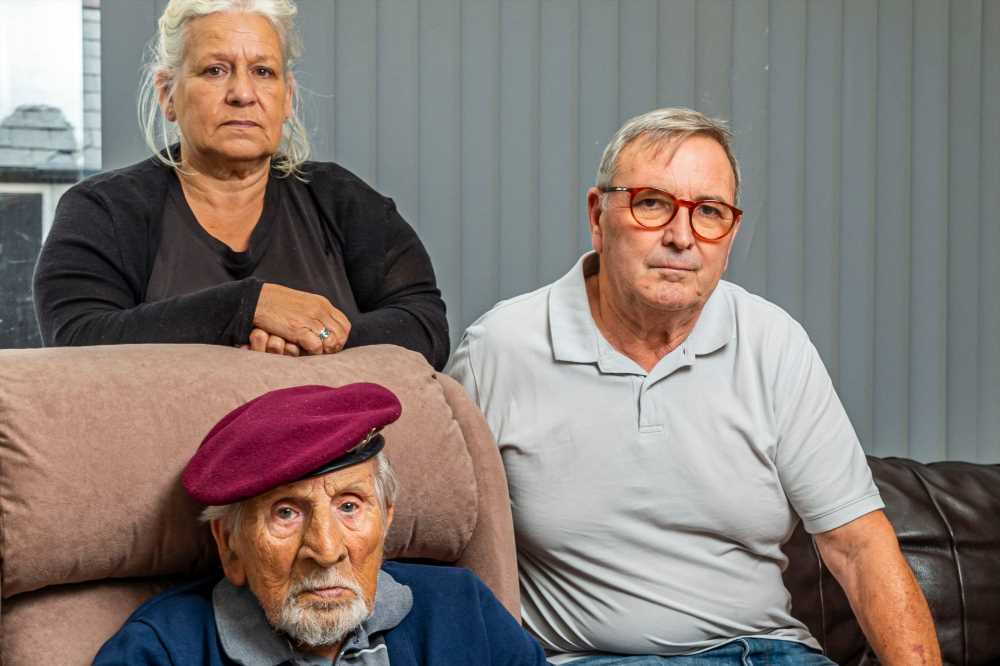 I fought in WWII for my country… but now I’m homeless & council have told me to wait 6 MONTHS – my medals feel worthless | The Sun