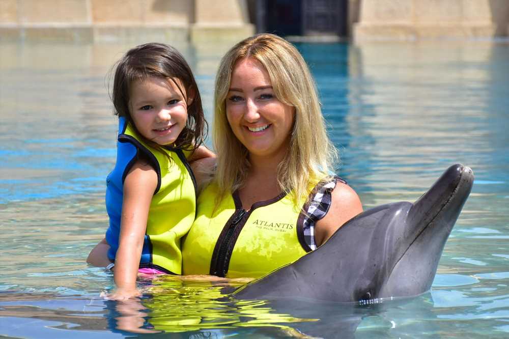 I quit school at 13 with no GCSEs – now my business earns me £600k a year, I love jetting off to Dubai with my kid | The Sun