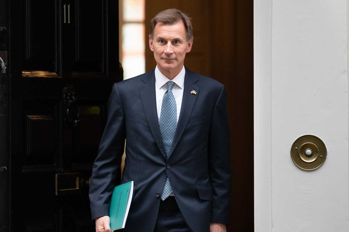 I was lucky to beat cancer after disease killed my parents – but my brother has now been diagnosed too, says Jeremy Hunt | The Sun