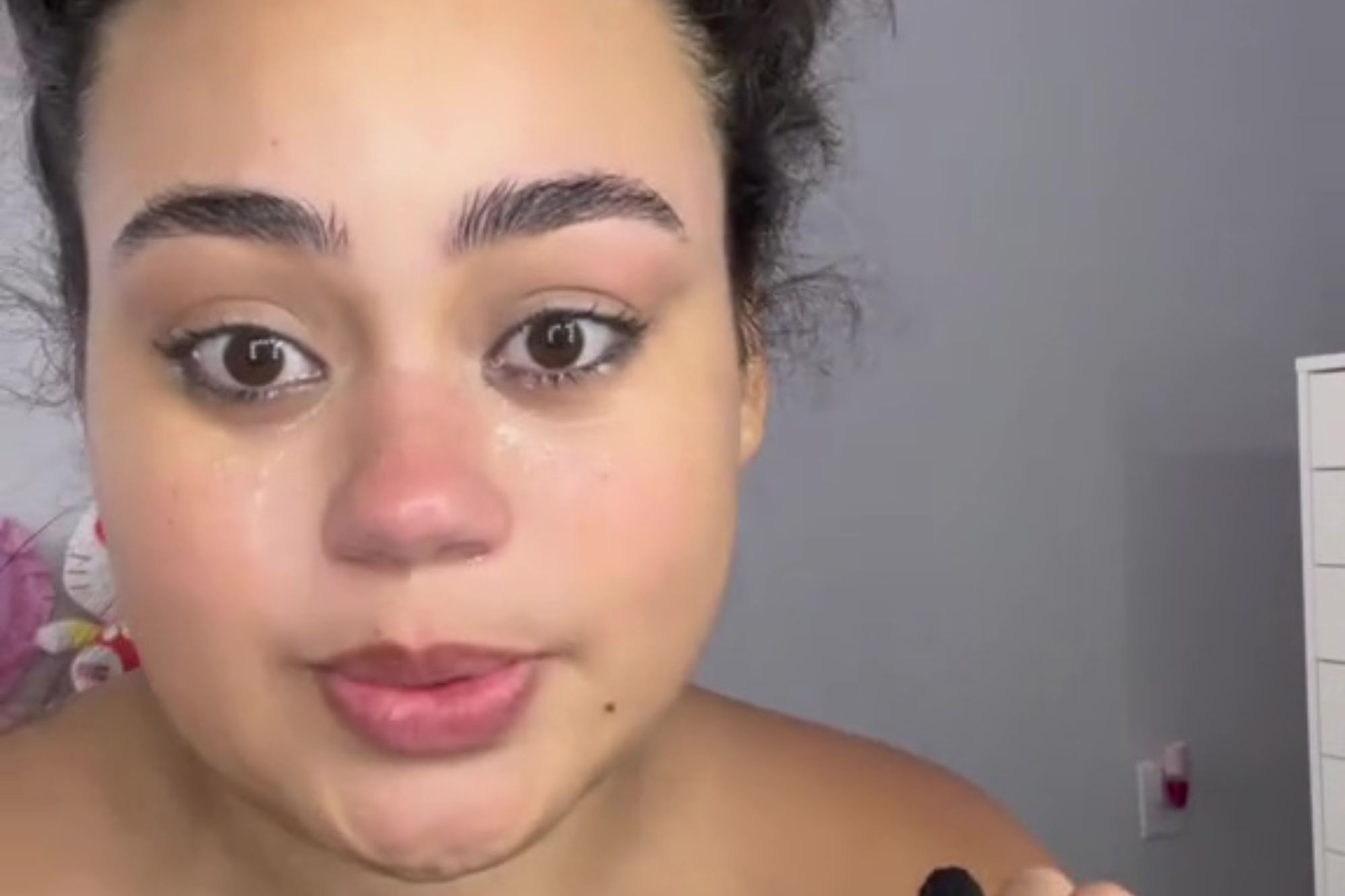 I'm a plus sized girl but was left in tears when I had to cut myself out of a 'one size fits all' jumper | The Sun
