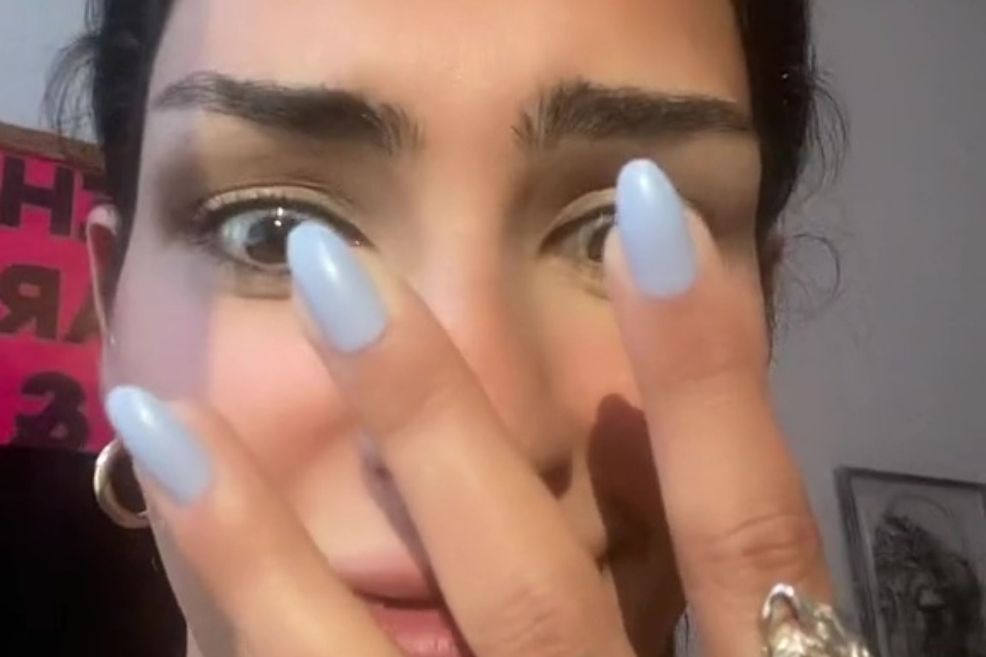 I’ve got cat paws for hands – but you’d never know thanks to my clever catfishing trick, I’ve got the dream manicure | The Sun