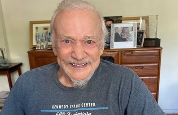 Moon landing legend Buzz Aldrin sets tongues wagging with odd fashion choice