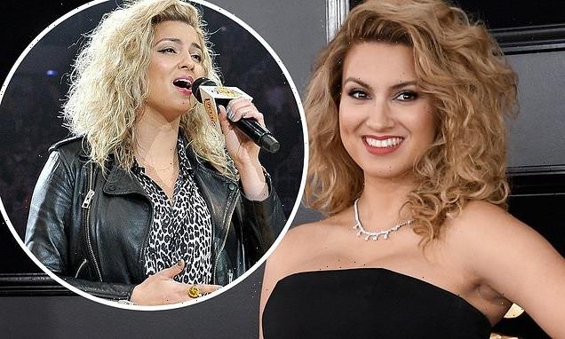 Tori Kelly is rushed to the hospital after COLLAPSING at dinner