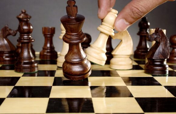 Aliens will be invited to play chess by boffins, as it’ll strike up conversation