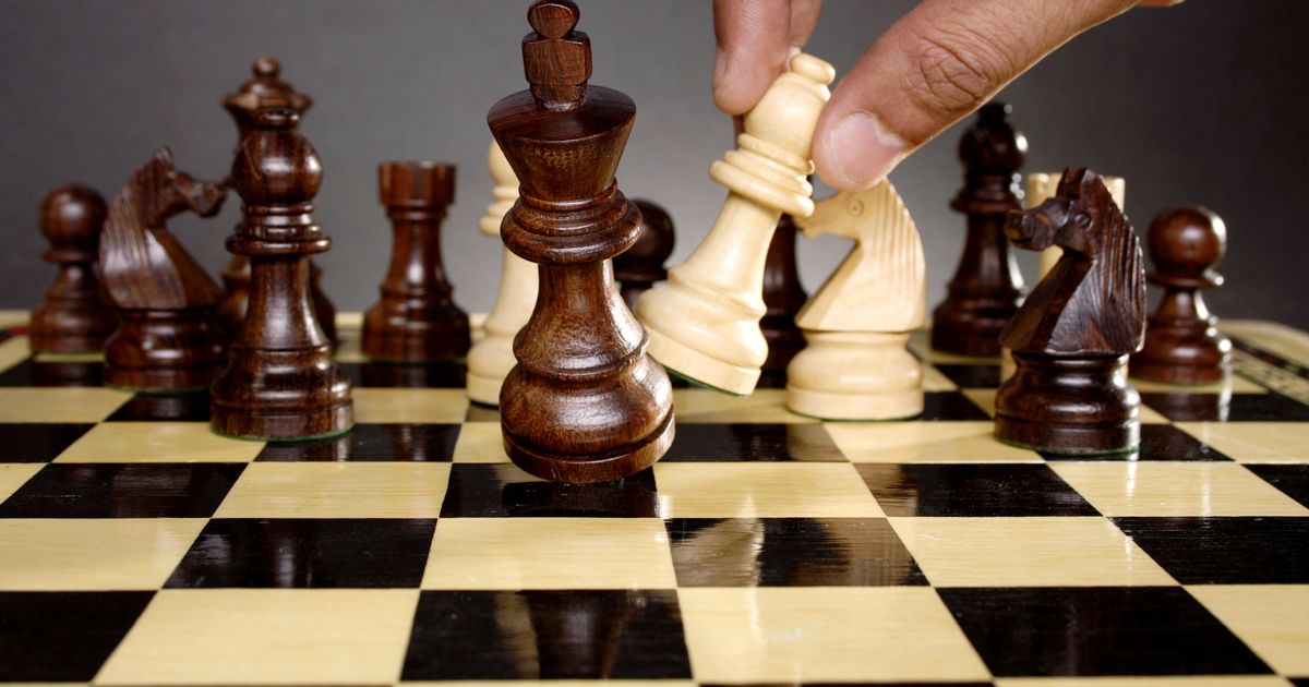 Aliens will be invited to play chess by boffins, as it’ll strike up conversation