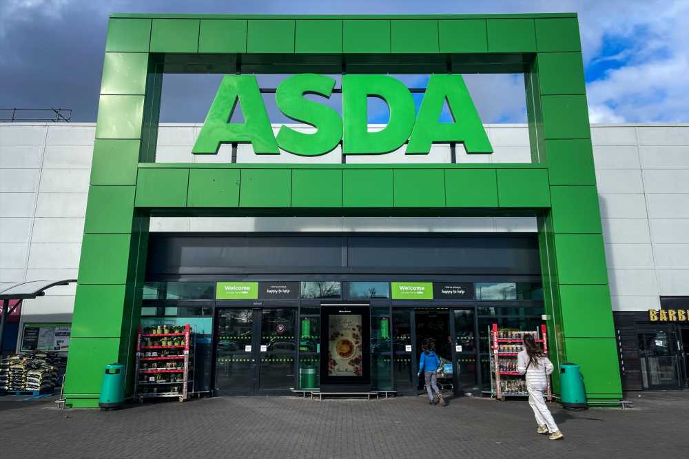 Asda shoppers are going wild for a £44 tent which is is scanning for £100 off – and best of all it fits eight people | The Sun