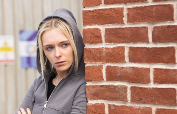 Lauren arrested for explosion of violence in Corrie after her plan for Max fails