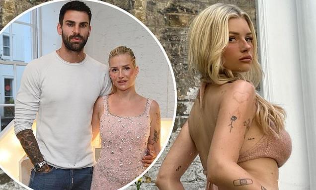 Lottie Moss shares sizzling nearly nude snap
