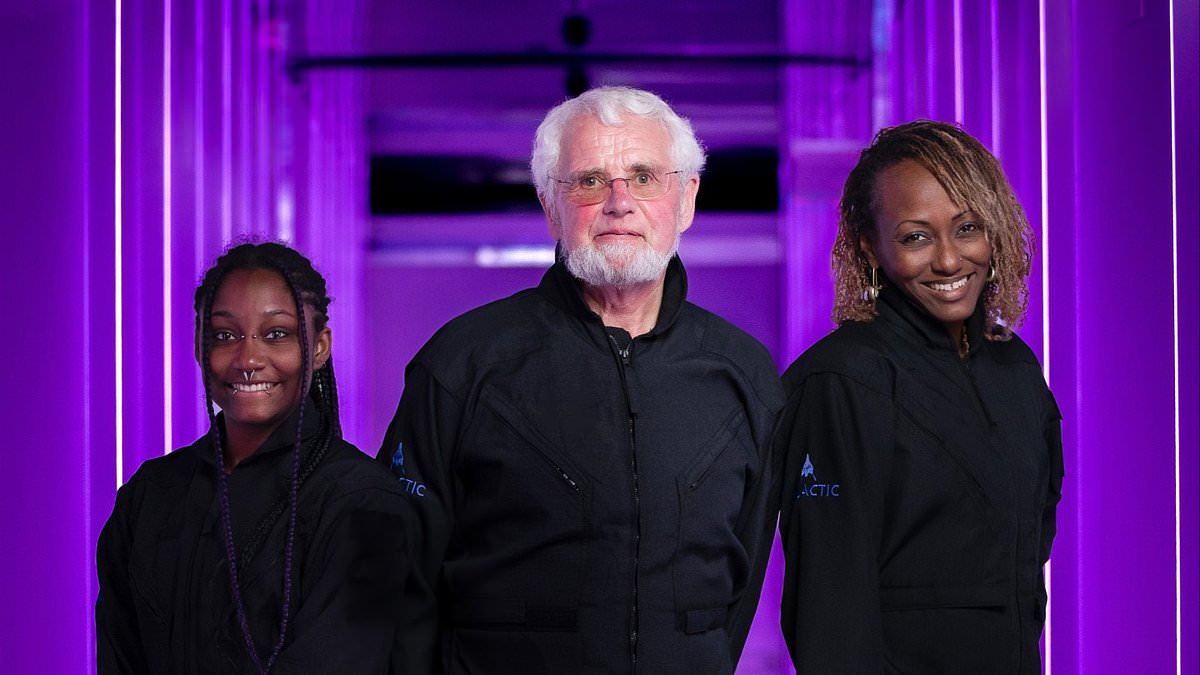 Who is the crew on Virgin Galactic's space tourism flight?