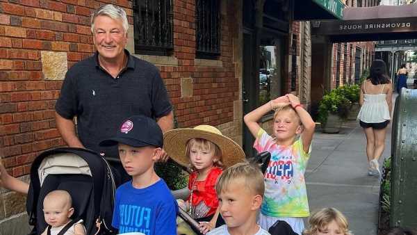 Alec Baldwin spends time with his youngest children in NYC