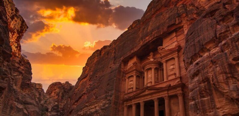 Archaeologists taken aback by ‘eye idol’ discovered in ancient city of Petra