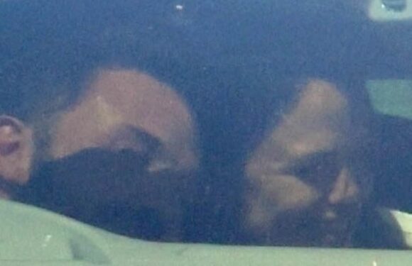 Ben Affleck and ex Jennifer Garner share an affectionate moment