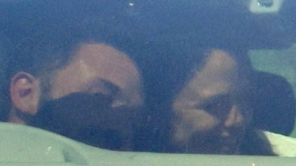 Ben Affleck and ex Jennifer Garner share an affectionate moment