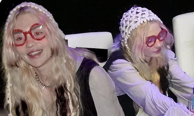 Grimes seen for the FIRST time since Elon Musk revealed secret child