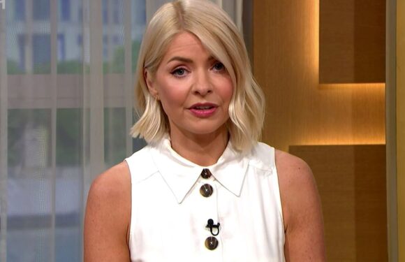 Holly Willoughby leads tributes to tragic This Morning doctor after sudden death at 53