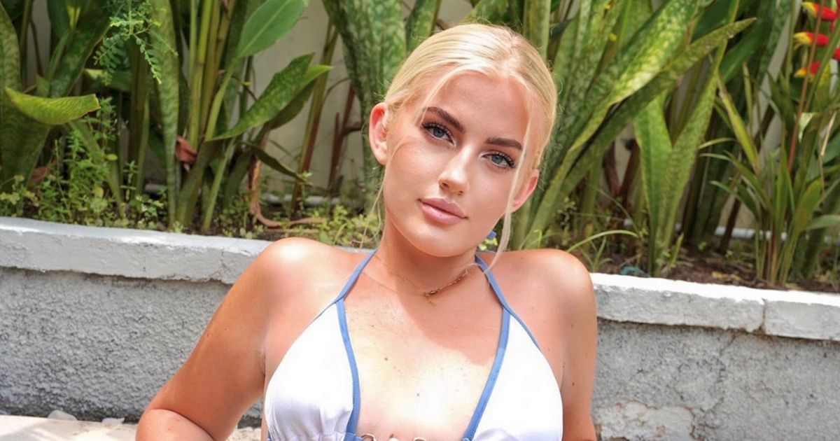 Model claiming to be in viral EasyJet sex clip admits she’d only bonk onboard BA