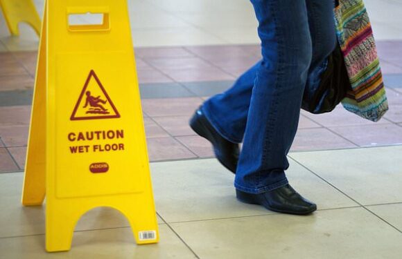 NHS bosses hand out £83,000 contract to test slippiness of floors