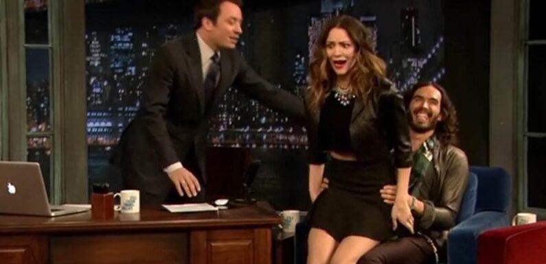 Russell Brand suggestively bouncing Katharine McPhee on lap resurfaces