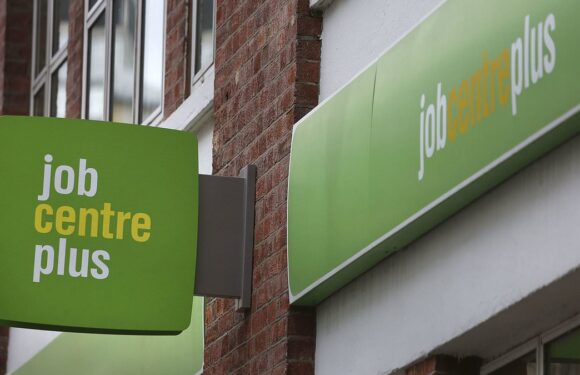 Thousands on Universal Credit are warned as 26 JobCentres closed