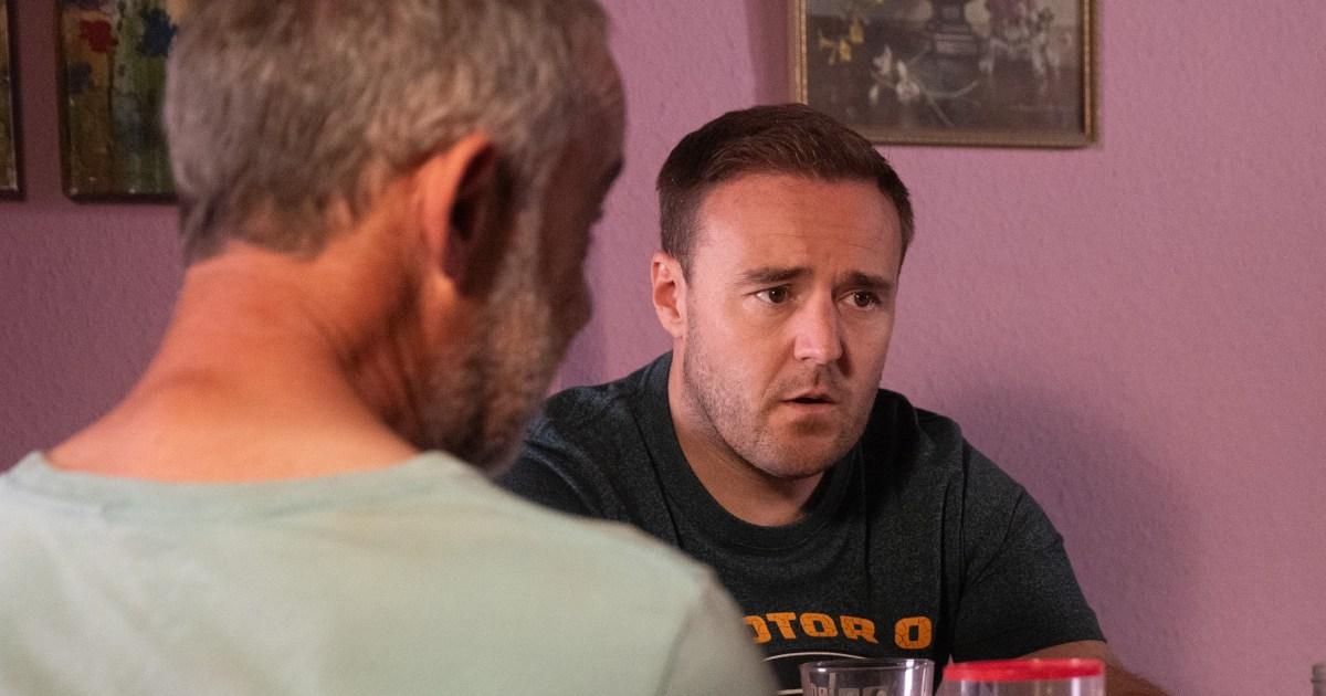 Tyrone's agonising decision after terrifying hospital dash in Corrie