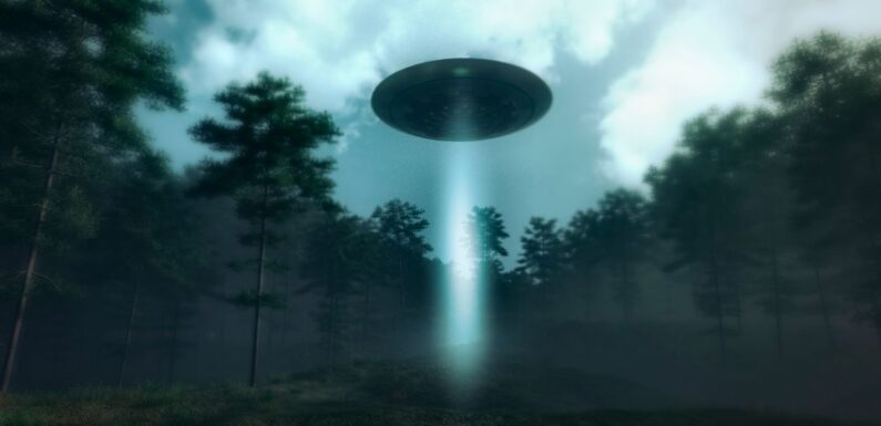 UFO truth to be made public in ’18 months’ in ‘biggest story ever’, says expert