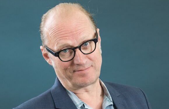 Adrian Edmondson's short-sightedness has been miraculously cured