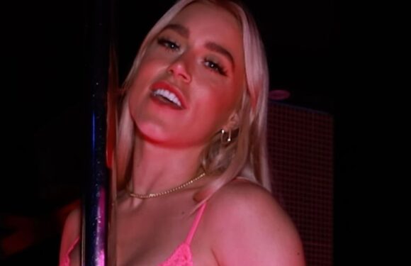 Elle Brooke runs off Magaluf stage after ‘hot’ man walks in on her pole dancing