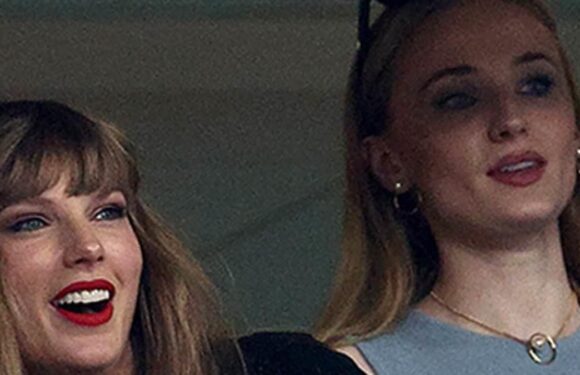 Joe Jonas' estranged wife Sophie Turner at NFL game with Taylor Swift