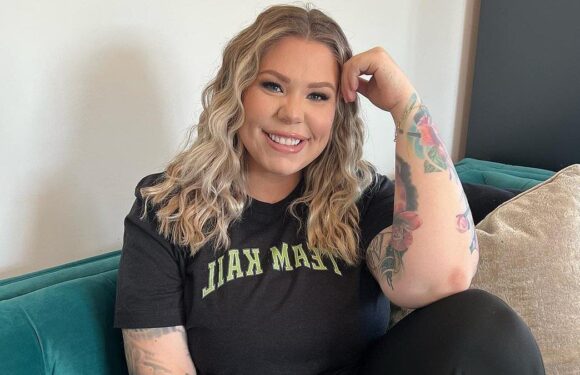 MTV's Teen Mom star Kailyn Lowry reveals she is pregnant with TWINS