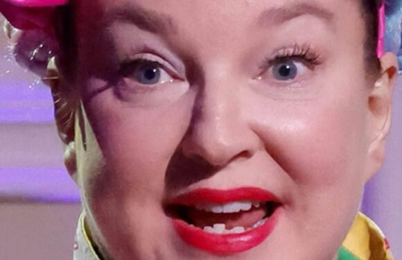 Sia reveals she has has undergone a facelift