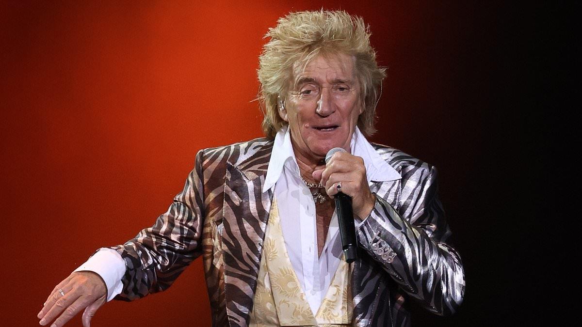 Sir Rod Stewart turns down huge deal to perform in Saudi Arabia