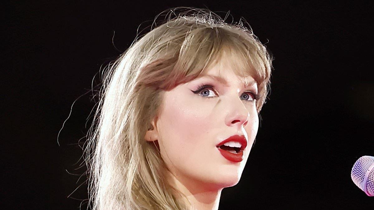 Taylor Swift officially reaches billionaire status
