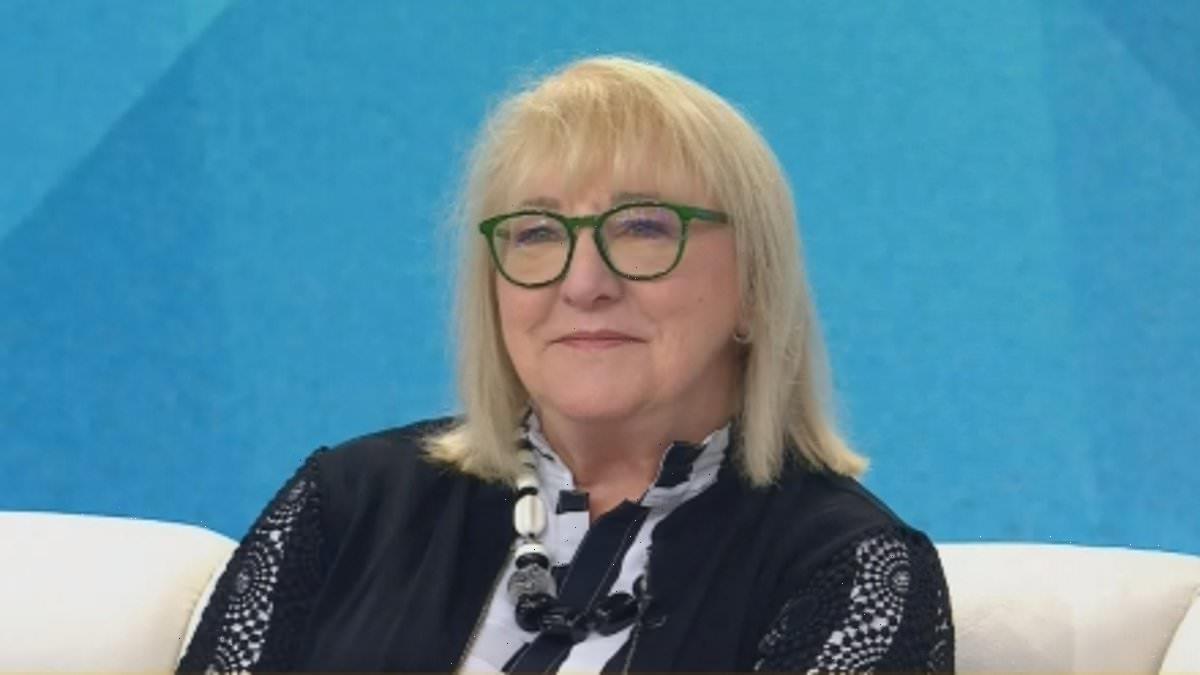 Travis Kelce's mom Donna seemingly SHADES Taylor Swift