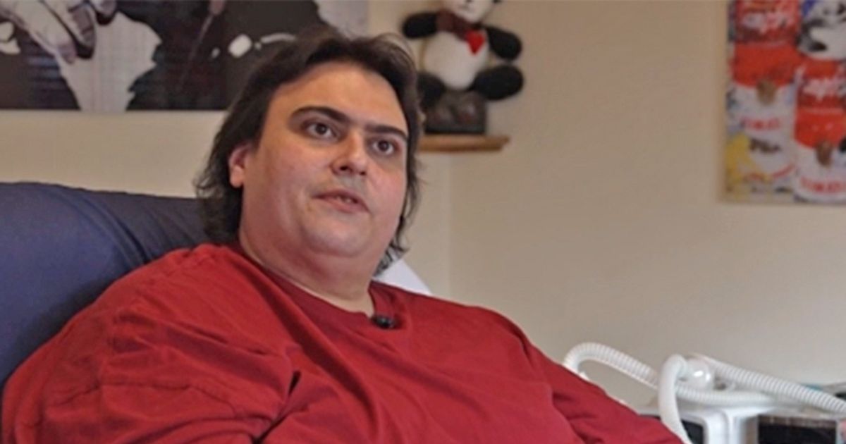 UK’s heaviest man almost sent to London Zoo as too big for hospital X-ray