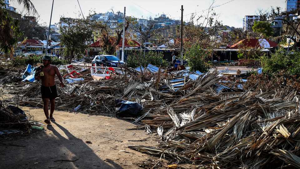 Brit among 58 missing after Hurricane Otis battered Mexico resort with 165mph winds as 46 confirmed dead | The Sun