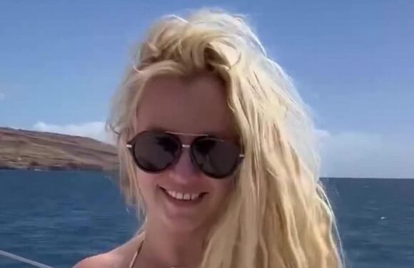 Britney Spears exudes confidence in a patterned bikini on a boat trip