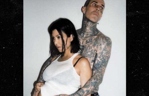 Kourtney Kardashian Rings In Travis' Birthday with Sexy Snaps