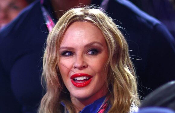 Kylie Minogue puts on animated display at F1 Grand Prix in Las Vegas