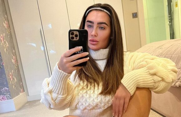 Lauren Goodger's fans poke fan at the TOWIE star as she goes commando