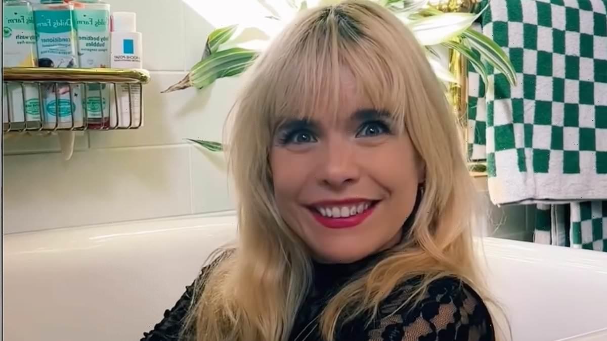 Paloma Faith paid for a billboard with her image on on ex's street