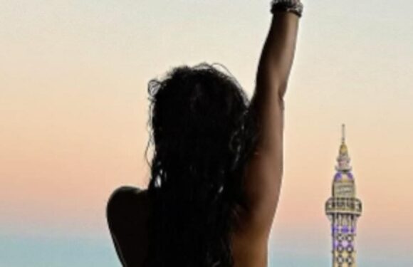 Rebekah Vardy poses completely NAKED on a balcony in Las Vegas