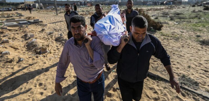 Beyond Israel’s propaganda, some signs Gazans are questioning Hamas