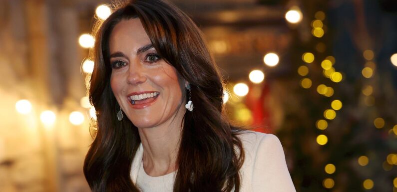 Kate Middleton arrives at annual carol concert at Westminster Abbey